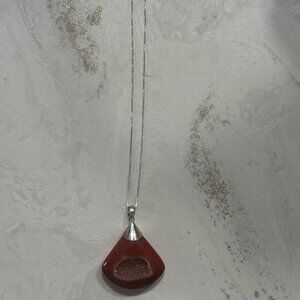 STERLING SILVER CHAIN CARNELIAN AGATE  WITH A DRUZY QUARTZ POCKET PENDANT- NEW